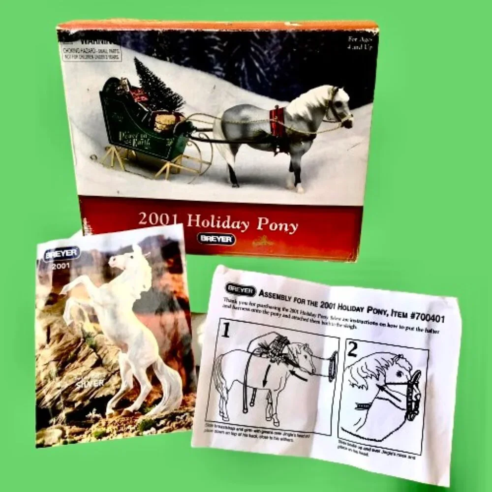 Breyer Model Horse JINGLES 2001 Holiday Pony Sleigh and Gifts New